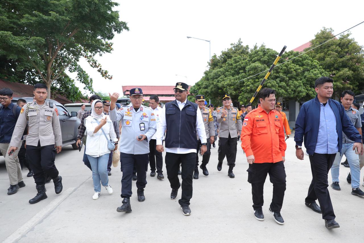 Pj Gubernur Bersama Forkopimda Cek Kesiapan Pelabuhan Tanjung Kalian Jelang Mudik Lebaran