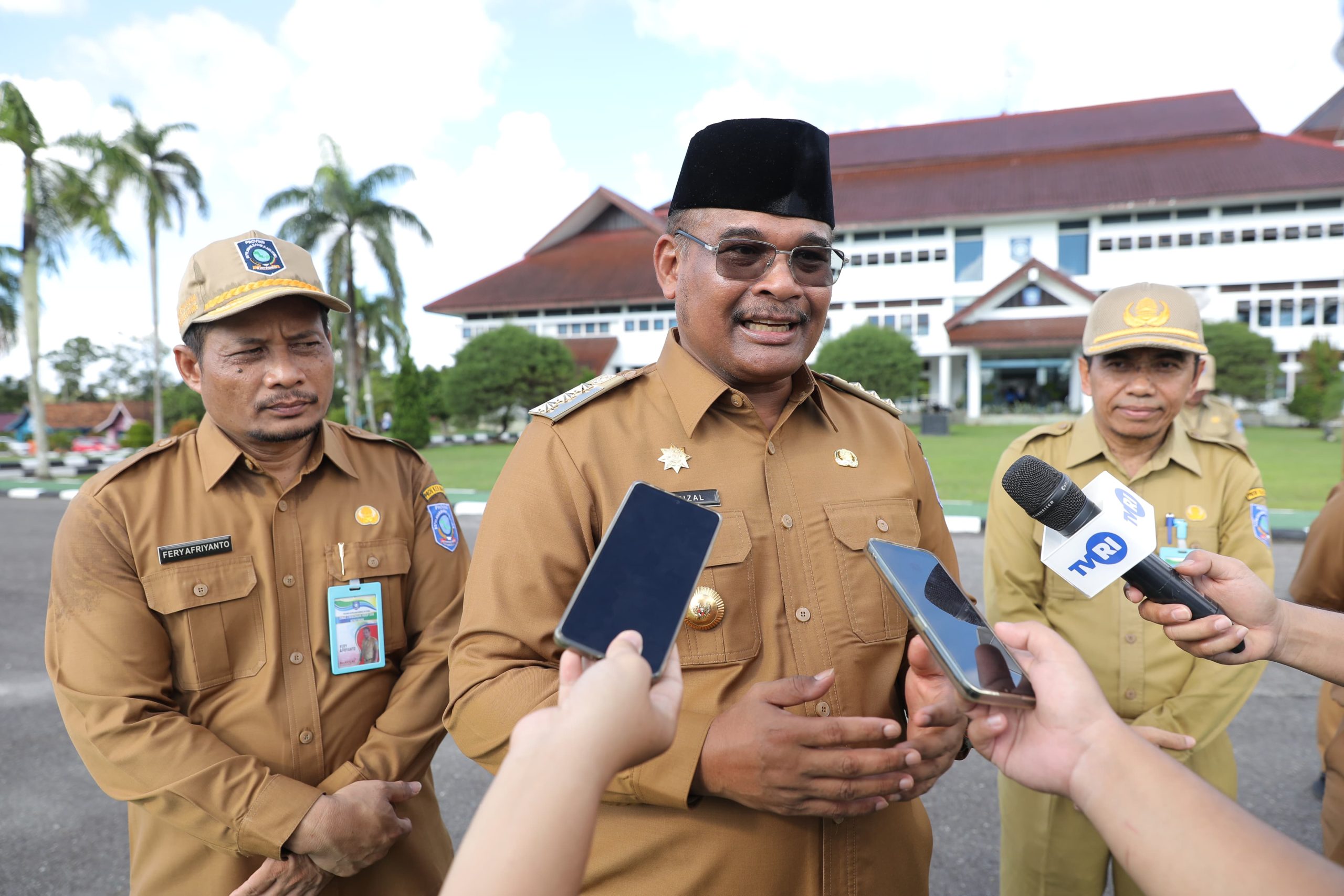 Pj Gubernur Safrizal ZA Momentum Idul Fitri Diharapkan Menjadi Penguat Semangat dan Kinerja Pegawai
