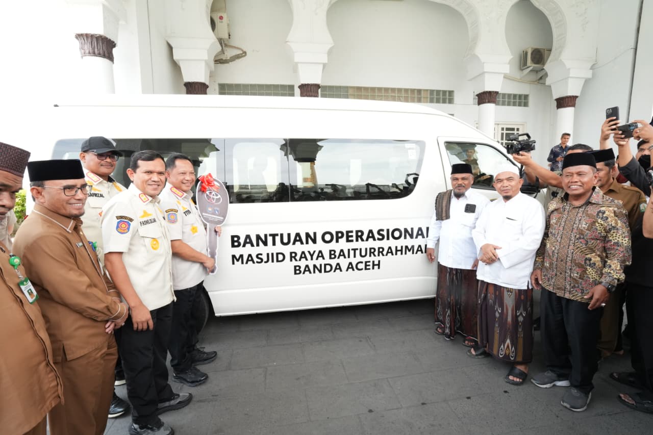 Kaposwil PRR Aceh Dampingi Ketua Satgas di Forum APEKSI dan Penyerahan Bantuan Masjid Raya